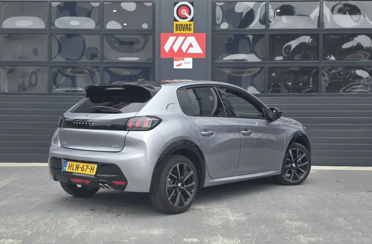 1.2 PureTech GT | ADAPTIVE | CAMERA | CARPLAY