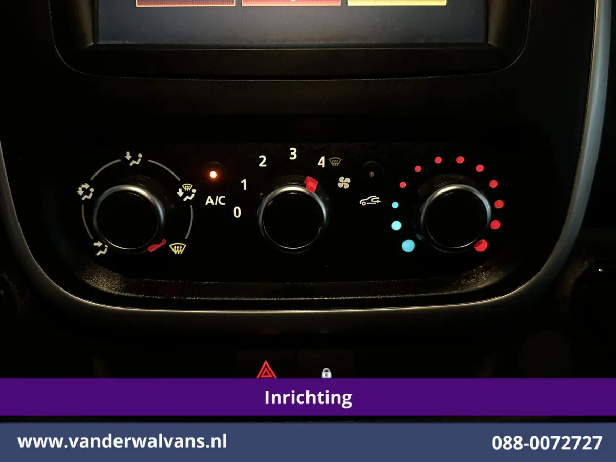 1.6 dCi L1H1 Inrichting Euro6 Airco | Navigatie | LED | Cruisecontrol | Trekhaak Stoelverwarming, Parkeersensoren