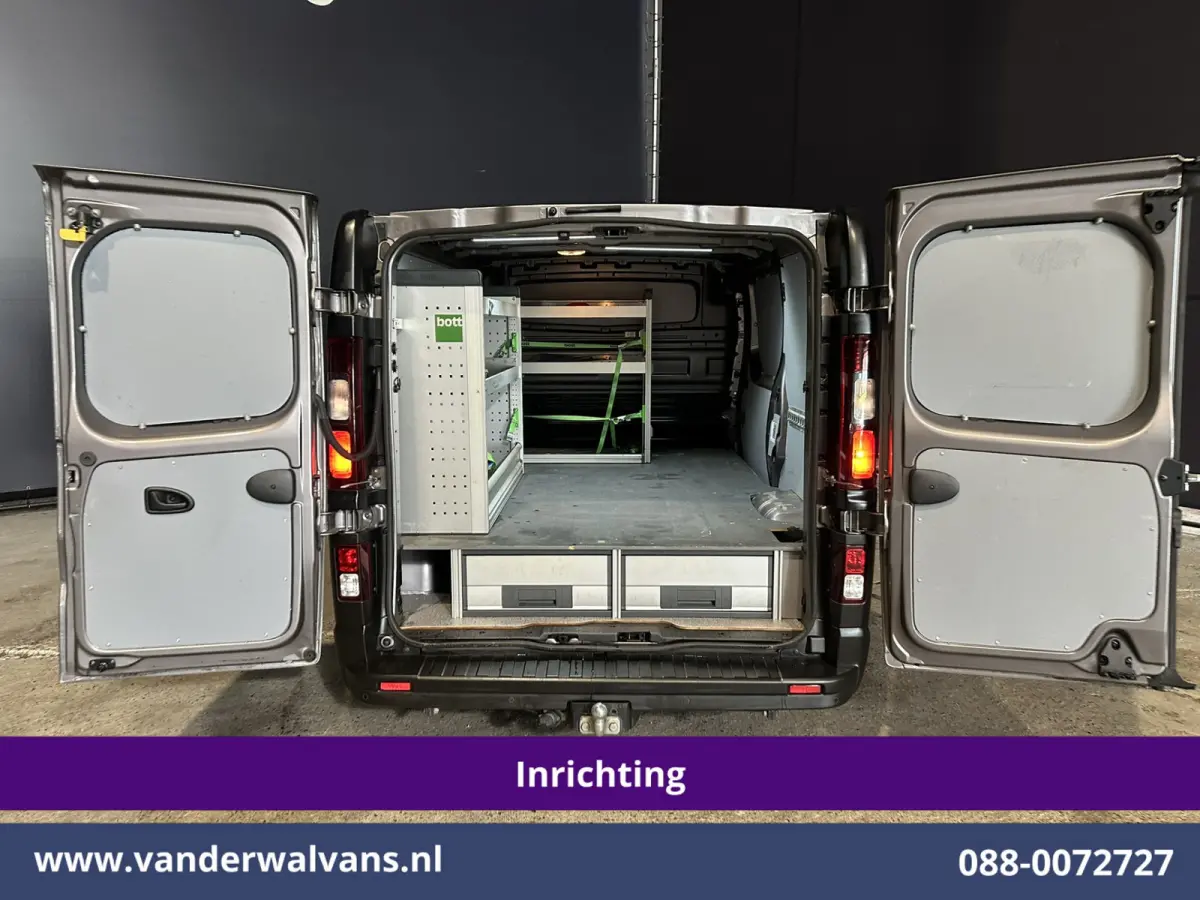 1.6 dCi L1H1 Inrichting Euro6 Airco | Navigatie | LED | Cruisecontrol | Trekhaak Stoelverwarming, Parkeersensoren