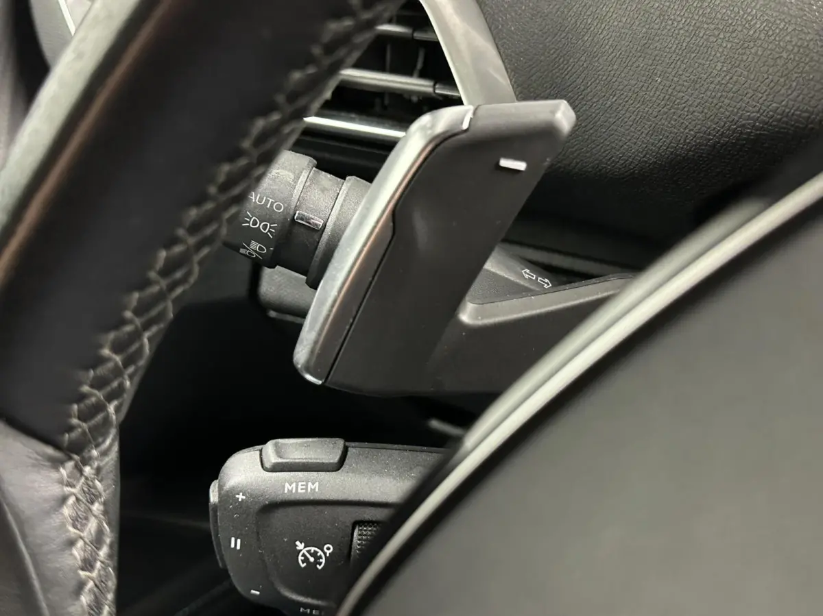 1.2 PureTech Allure TREKHAAK NAVI CARPLAY LM CRUISE ECC.
