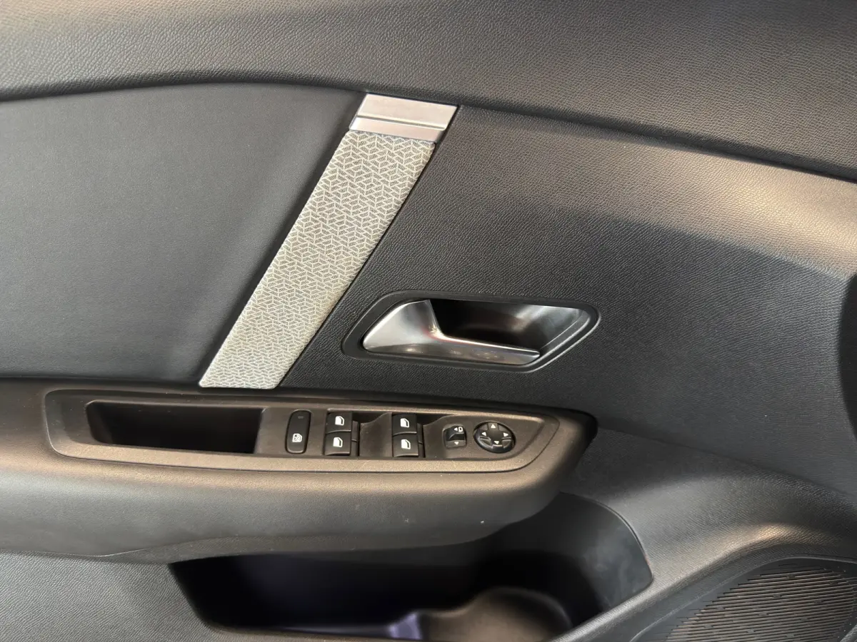 1.2 PureTech Shine| NAVIGATIE|ECC AIRCO|CRUISE|ELEC PAKKET