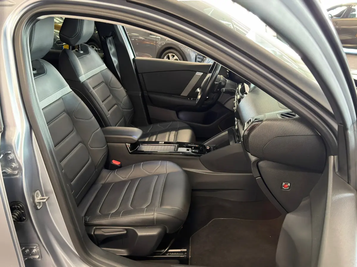 1.2 PureTech Shine| NAVIGATIE|ECC AIRCO|CRUISE|ELEC PAKKET