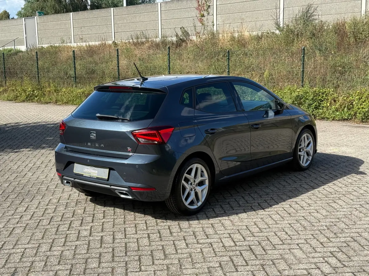 1.0 TSI FR ALCANTARA I CARPLAY I PDC I LED I CLIMA I NIEUWSTAAT