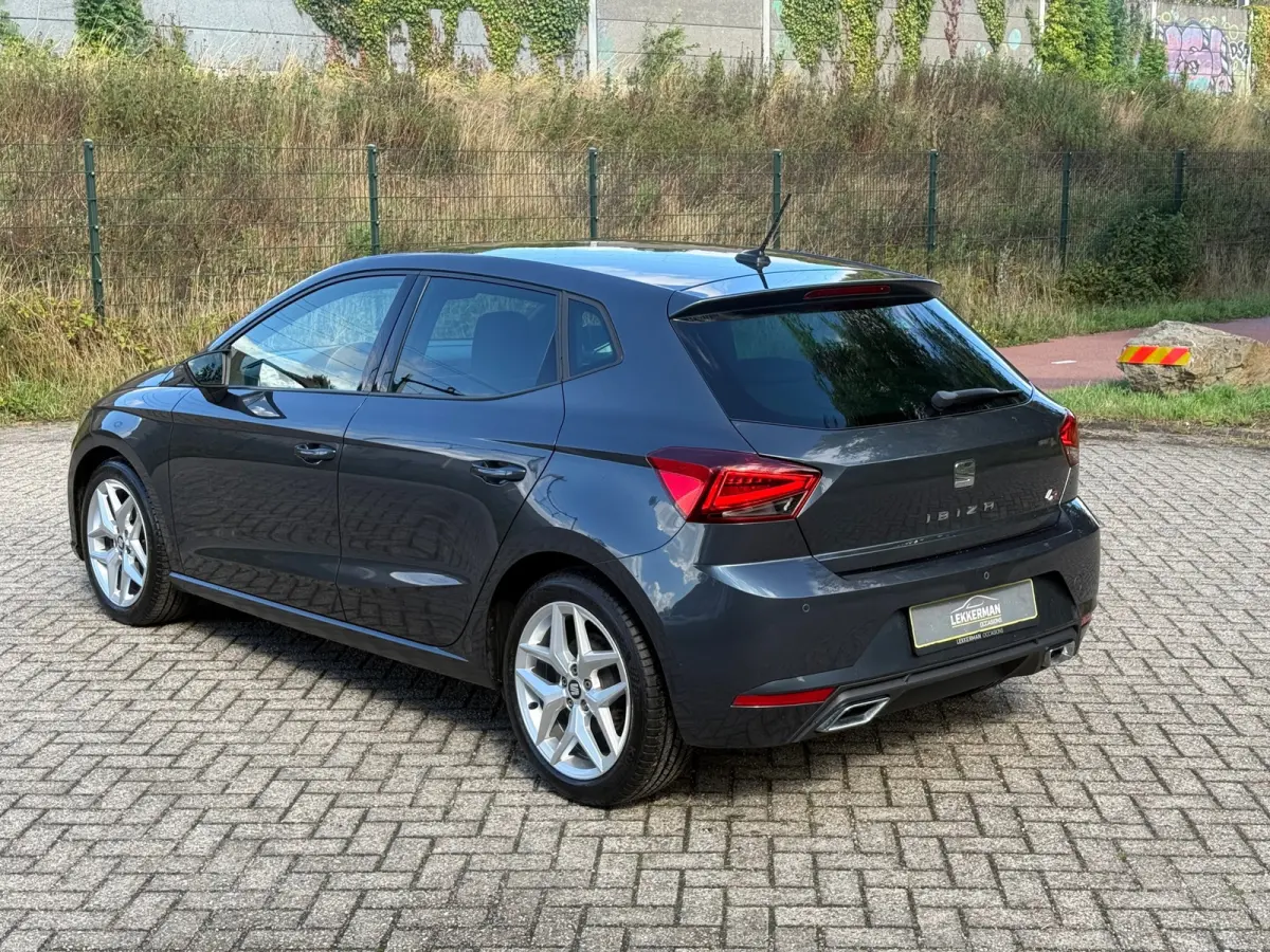 1.0 TSI FR ALCANTARA I CARPLAY I PDC I LED I CLIMA I NIEUWSTAAT