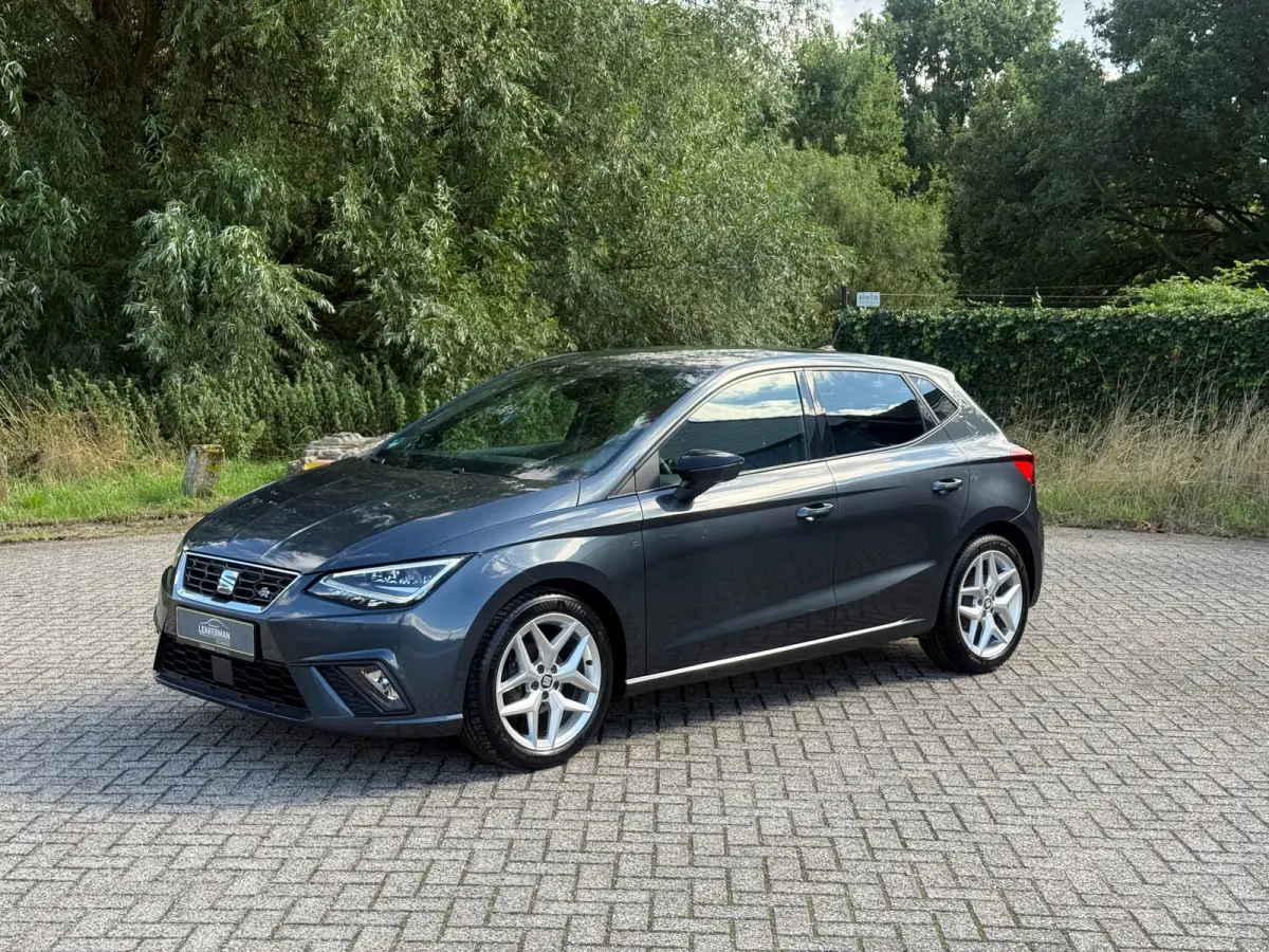 1.0 TSI FR ALCANTARA I CARPLAY I PDC I LED I CLIMA I NIEUWSTAAT