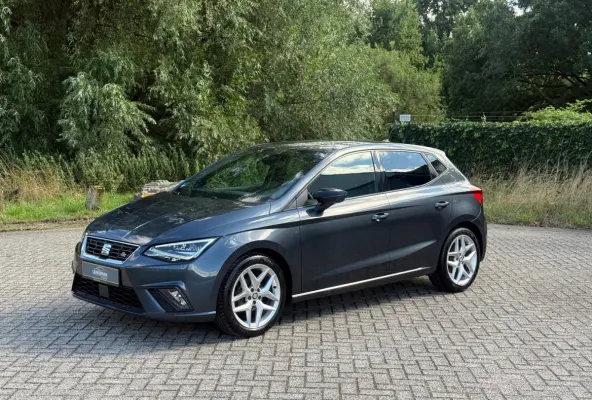 1.0 TSI FR ALCANTARA I CARPLAY I PDC I LED I CLIMA I NIEUWSTAAT
