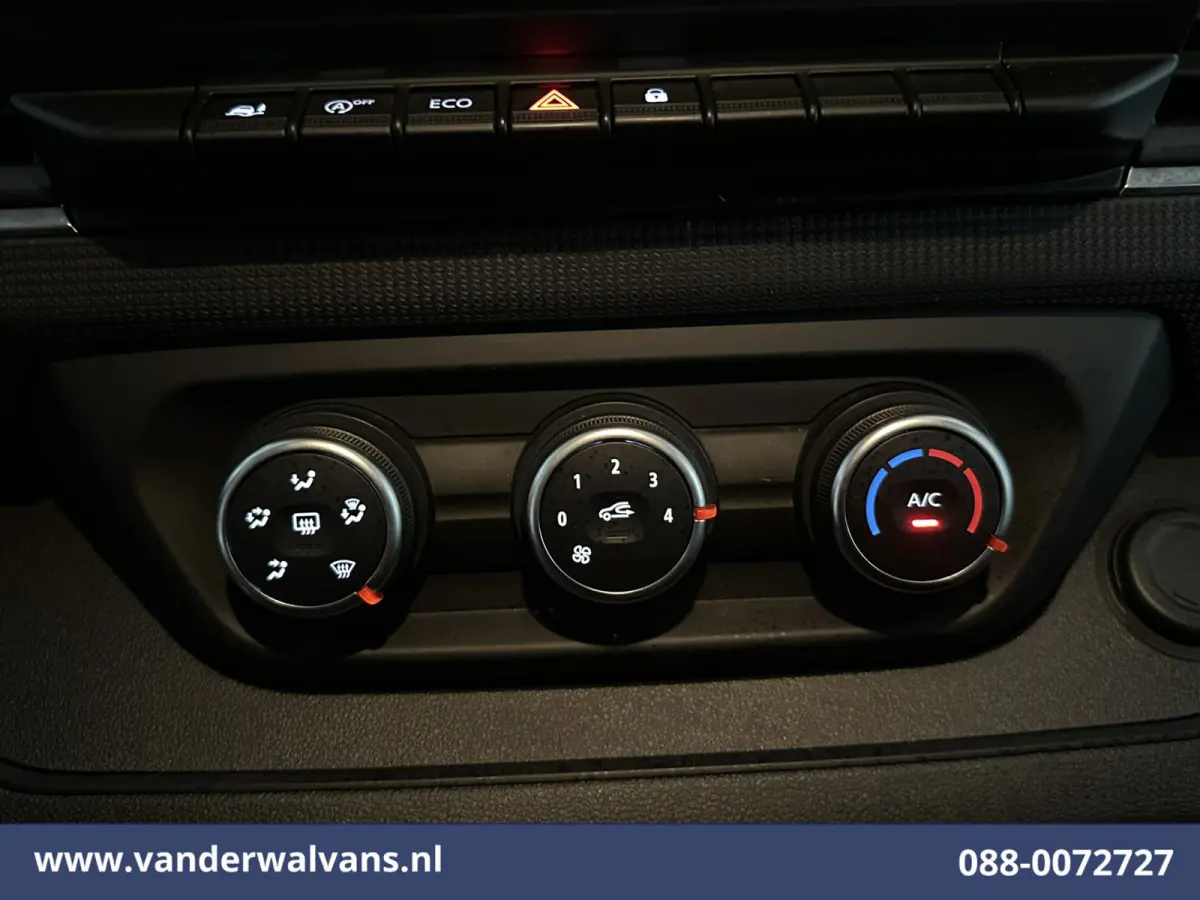 2.0 dCi 131pk L2H1 Euro6 Airco | Navigatie | Camera | LED | Cruisecontrol Parkeersensoren, Bijrijdersbank