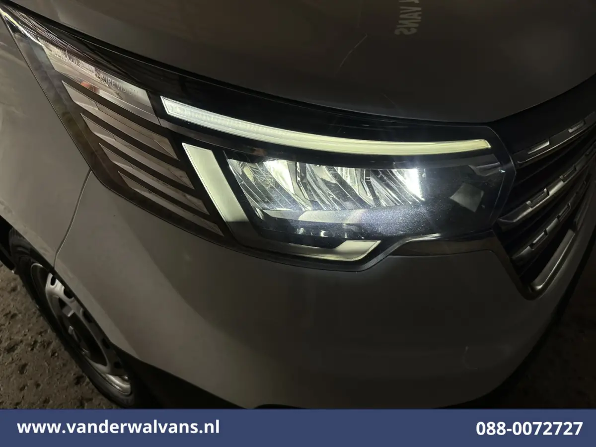 2.0 dCi 131pk L2H1 Euro6 Airco | Navigatie | Camera | LED | Cruisecontrol Parkeersensoren, Bijrijdersbank