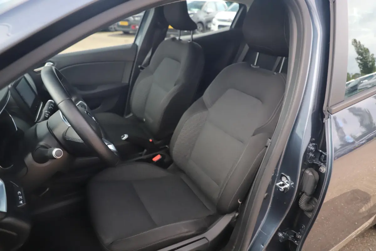 1.0 TCe Zen Navigatie Carplay Android Airco Cruise Rijstrooksensor LED
