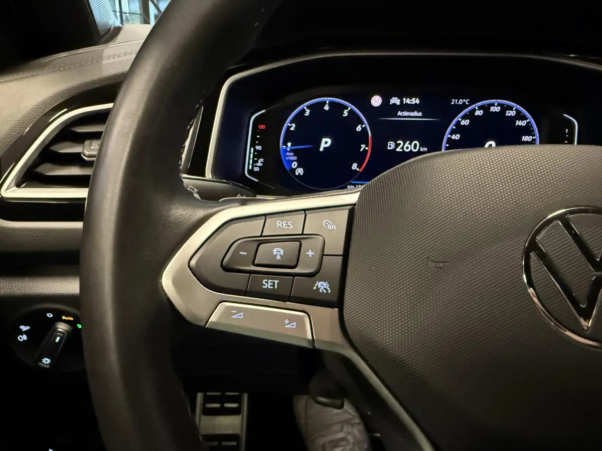 1.5 TSI R-Line Business |Carplay|ACC|Elek Achterklep|Stoel&Stuur verw|