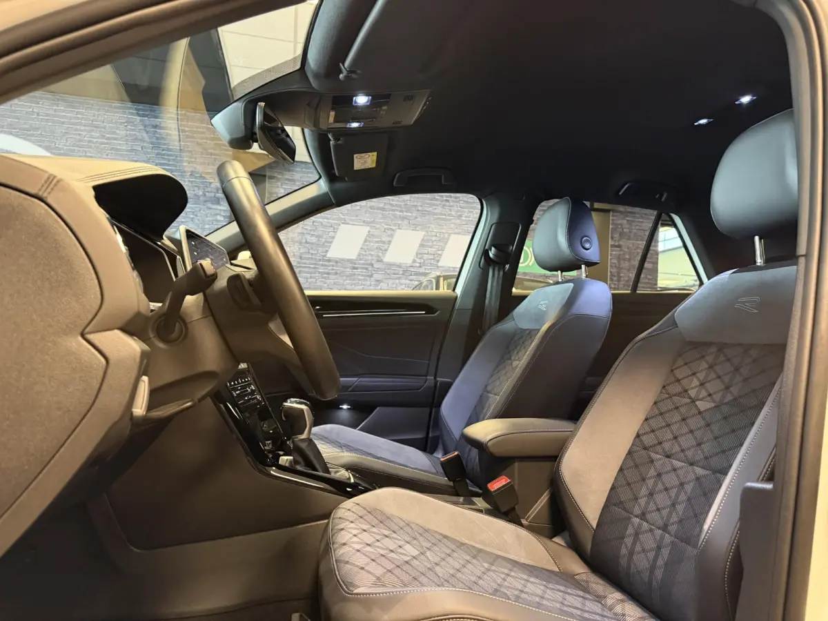 1.5 TSI R-Line Business |Carplay|ACC|Elek Achterklep|Stoel&Stuur verw|
