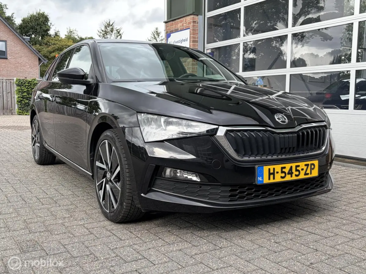 1.5 TSI Sport Business|Panoramadak|Sportstoelen|Sfeerverlichting.