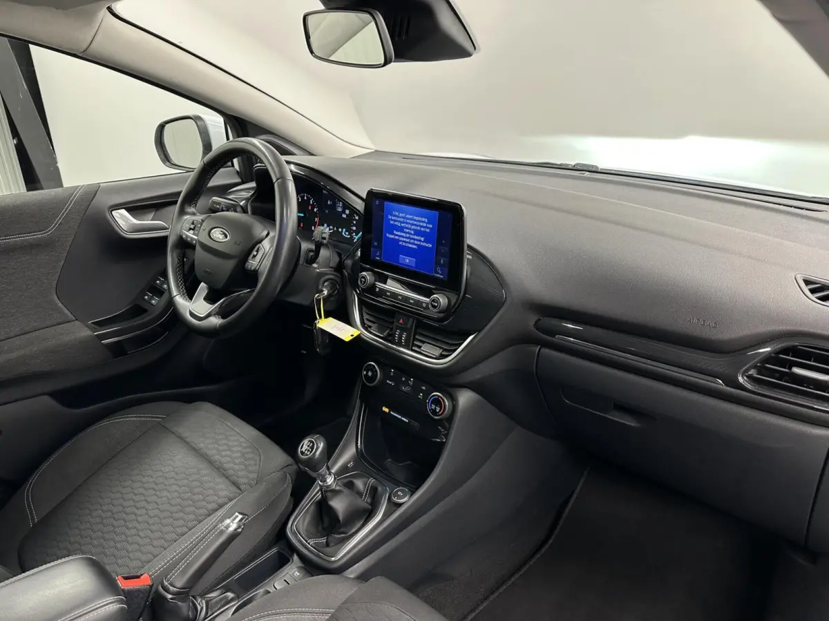 1.0 EcoBoost Titanium CRUISE NAVI CARPLAY LM.