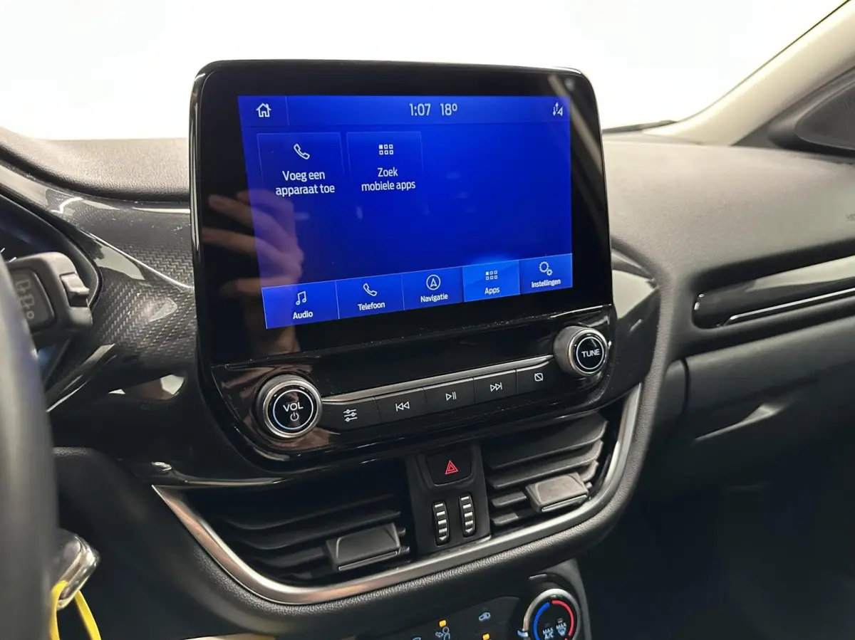 1.0 EcoBoost Titanium CRUISE NAVI CARPLAY LM.