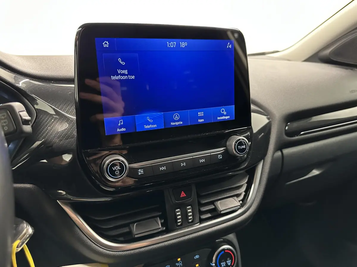 1.0 EcoBoost Titanium CRUISE NAVI CARPLAY LM.