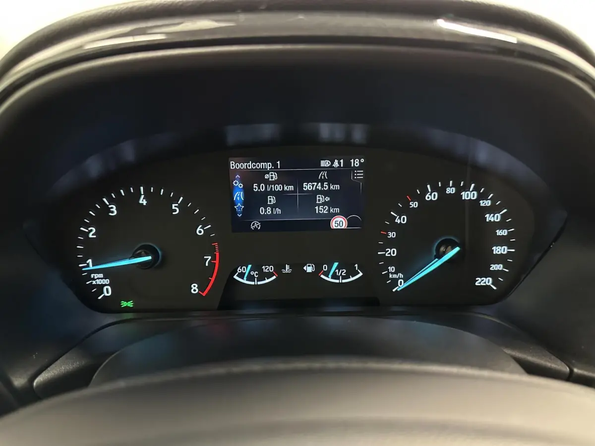 1.0 EcoBoost Titanium CRUISE NAVI CARPLAY LM.