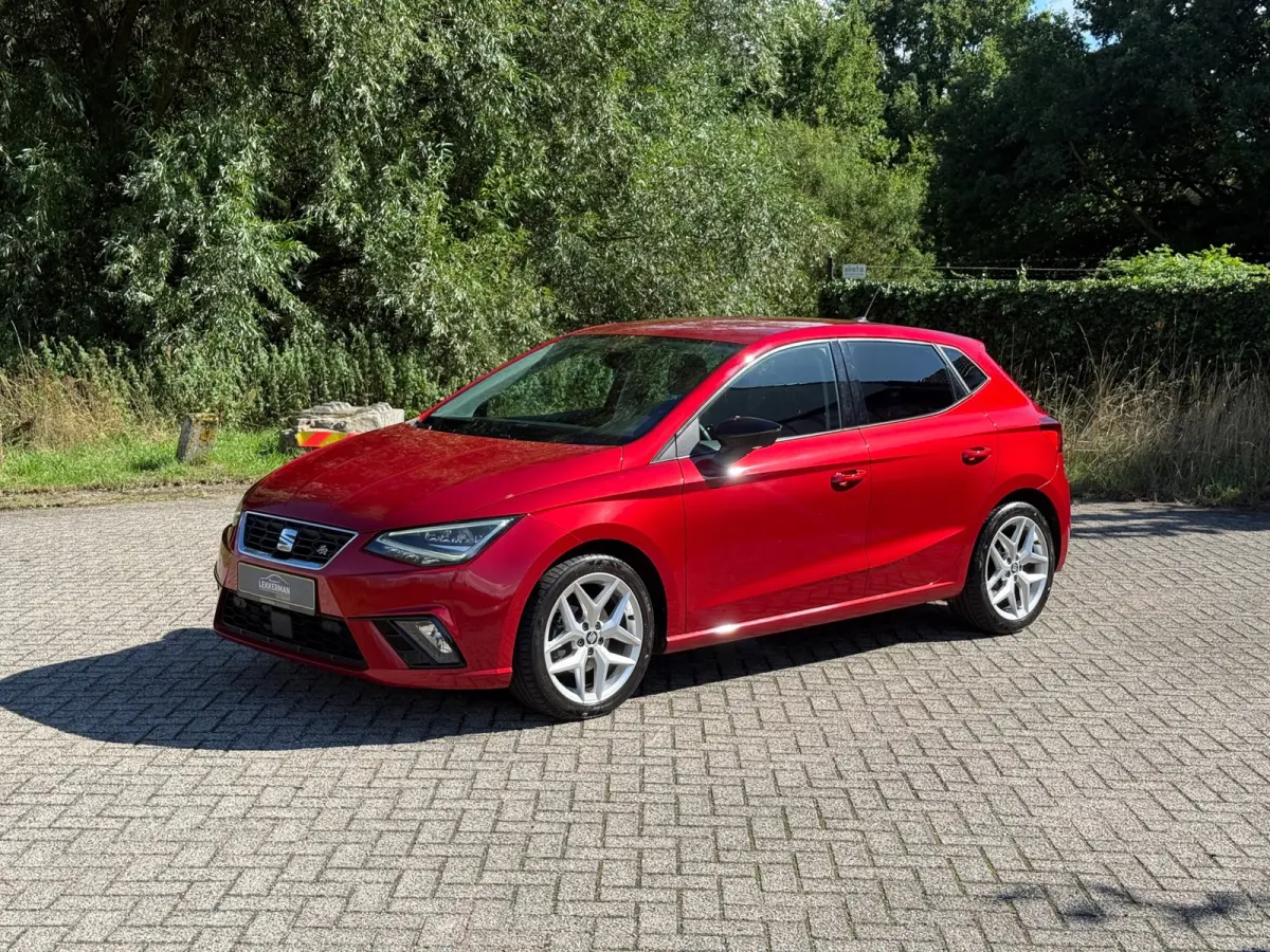 1.0 TSI FR DSG I CARPLAY I CAMERA I PDC I LED I CLIMA I VOL VOL VOL