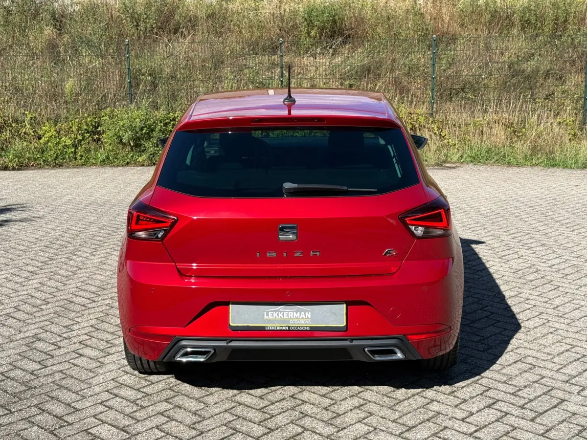 1.0 TSI FR DSG I CARPLAY I CAMERA I PDC I LED I CLIMA I VOL VOL VOL