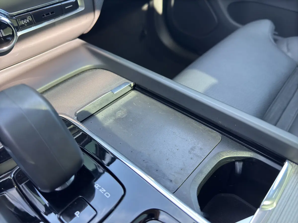 2.0 T6 Plug-in hybrid AWD Core Bright | Stuur-Stoel-en Achterbankverwarming | 20' Velgen | Cruise control adaptief | Memory seats |