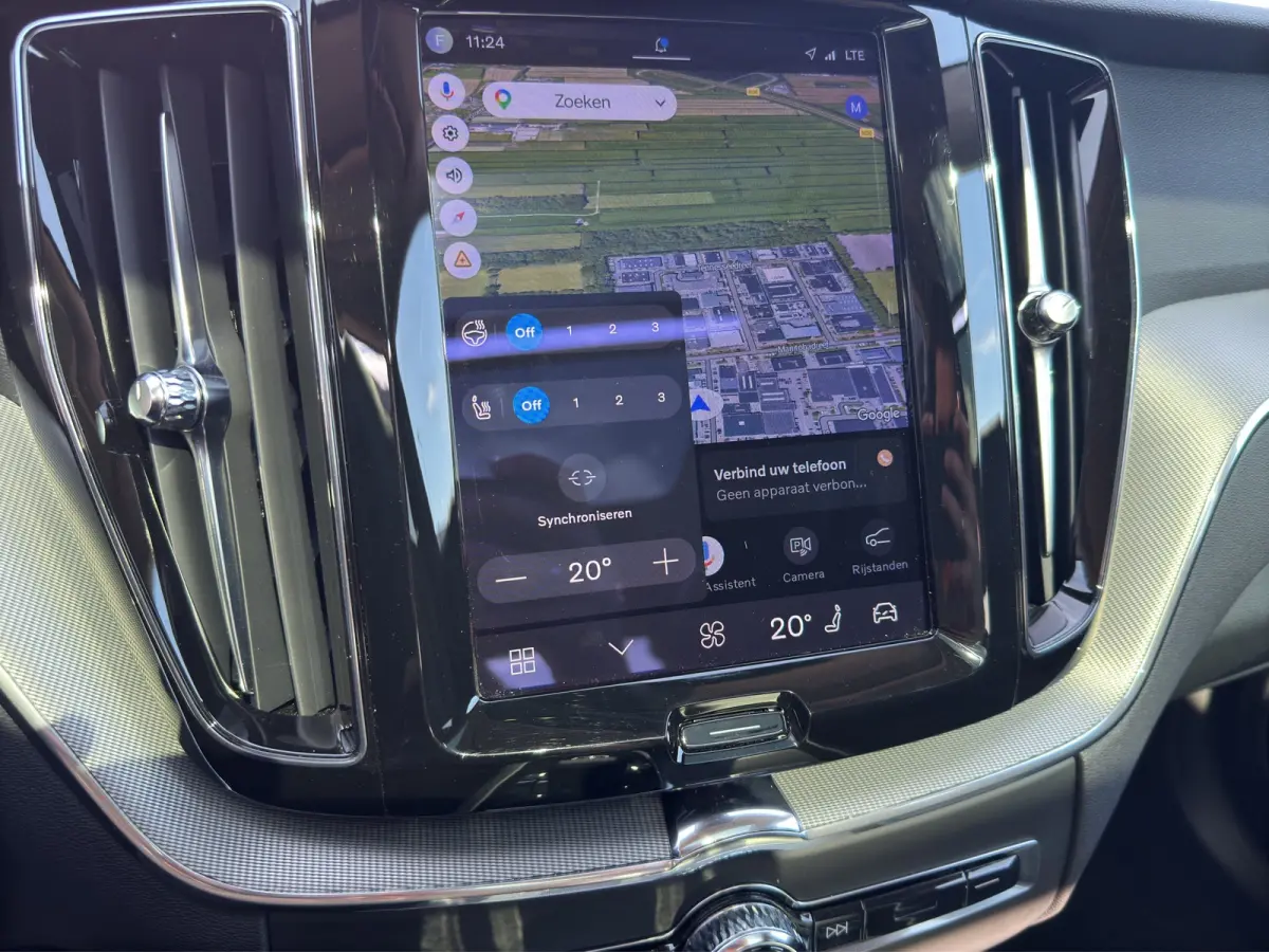 2.0 T6 Plug-in hybrid AWD Core Bright | Stuur-Stoel-en Achterbankverwarming | 20' Velgen | Cruise control adaptief | Memory seats |