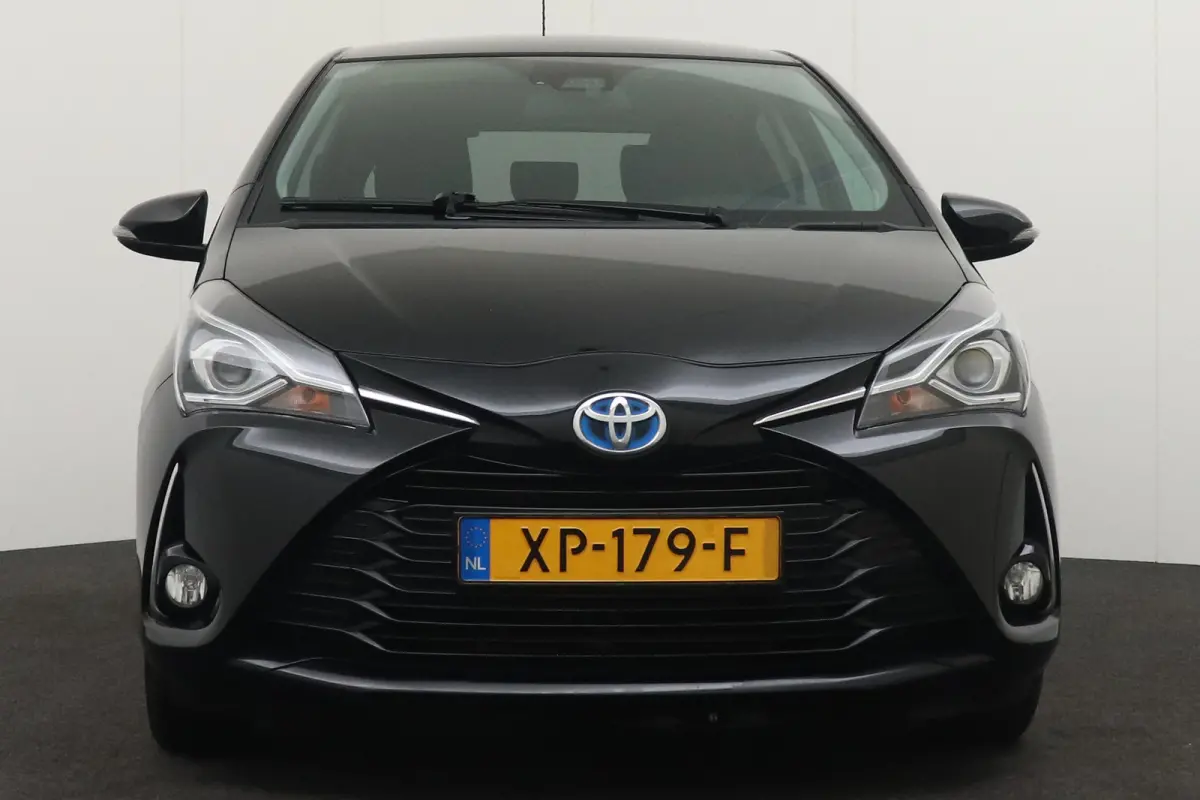 1.5 Aut. Hybrid Dynamic Camera Climate Navi Privacy Glas DAB