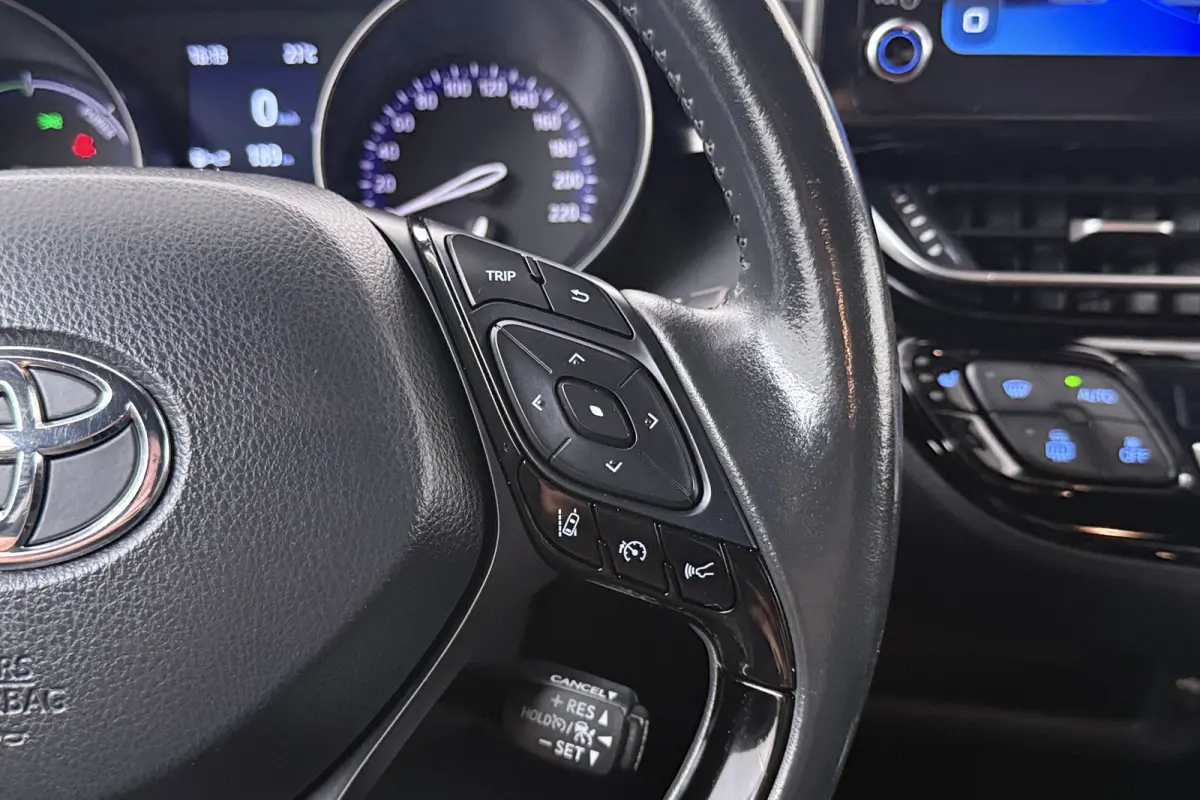 1.8 Hybrid Style Half-Leder Camera Dodehoek Trekhaak 18'LMV
