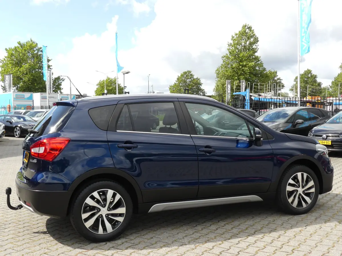 1.4 Boosterjet Style Smart Hybrid / PANO / LEDER