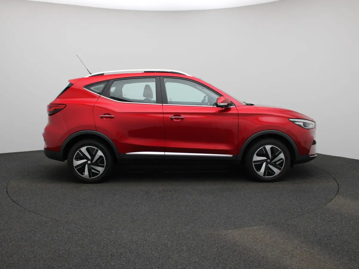 MG EV Standard Range Luxury 50 kWh