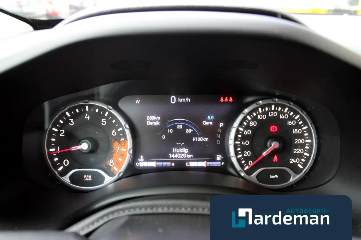 1.4 MultiAir Limited Trekhaak Leder