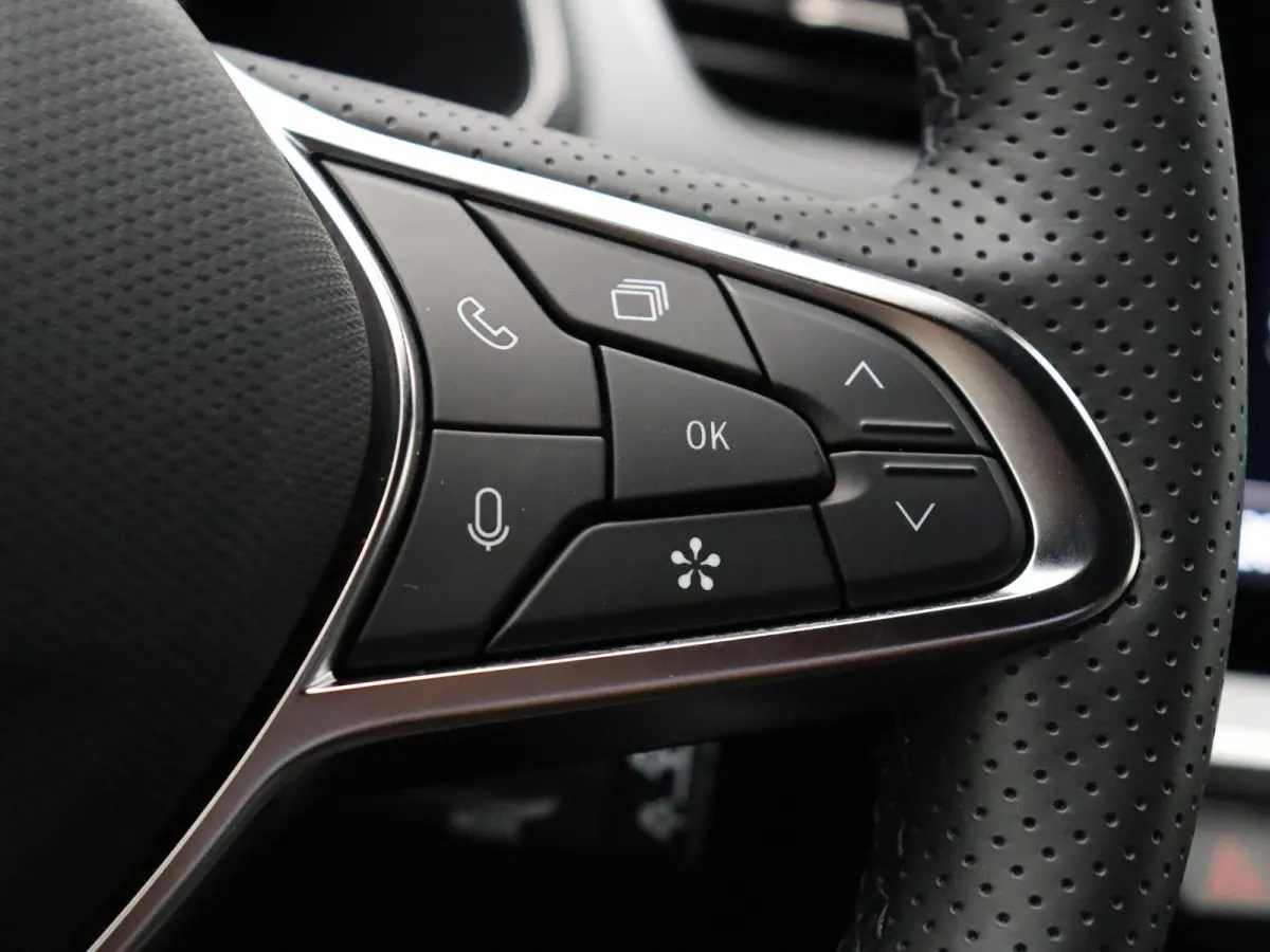 1.0 TCe 90 techno | Stoel-stuur verwarming | Navigatie | Achteruitrijcamera | Cruise control |