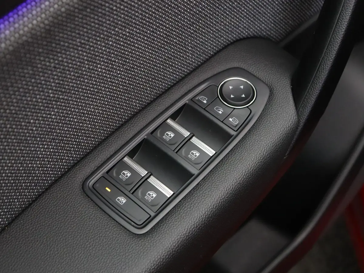 1.0 TCe 90 techno | Stoel-stuur verwarming | Navigatie | Achteruitrijcamera | Cruise control |