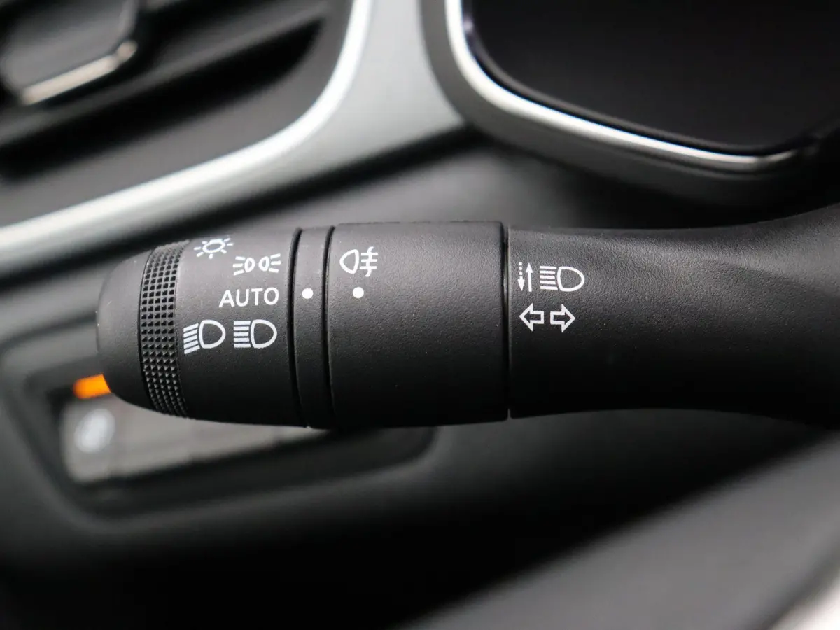 1.0 TCe 90 techno | Stoel-stuur verwarming | Navigatie | Achteruitrijcamera | Cruise control |
