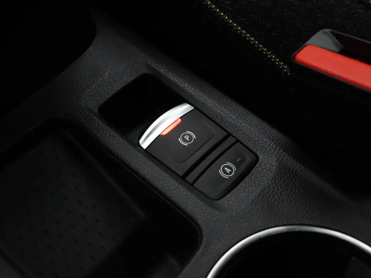 1.0 TCe 90 techno | Stoel-stuur verwarming | Navigatie | Achteruitrijcamera | Cruise control |
