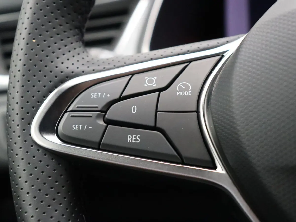 1.0 TCe 90 techno | Stoel-stuur verwarming | Navigatie | Achteruitrijcamera | Cruise control |