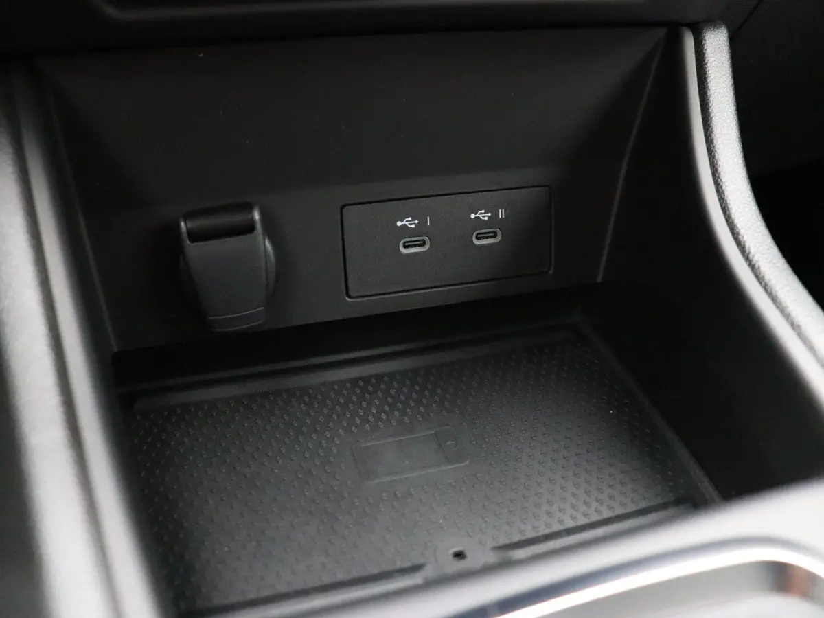 1.0 TCe 90 techno | Stoel-stuur verwarming | Navigatie | Achteruitrijcamera | Cruise control |