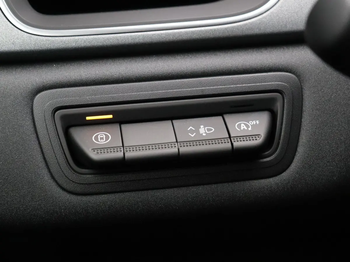 1.0 TCe 90 techno | Stoel-stuur verwarming | Navigatie | Achteruitrijcamera | Cruise control |
