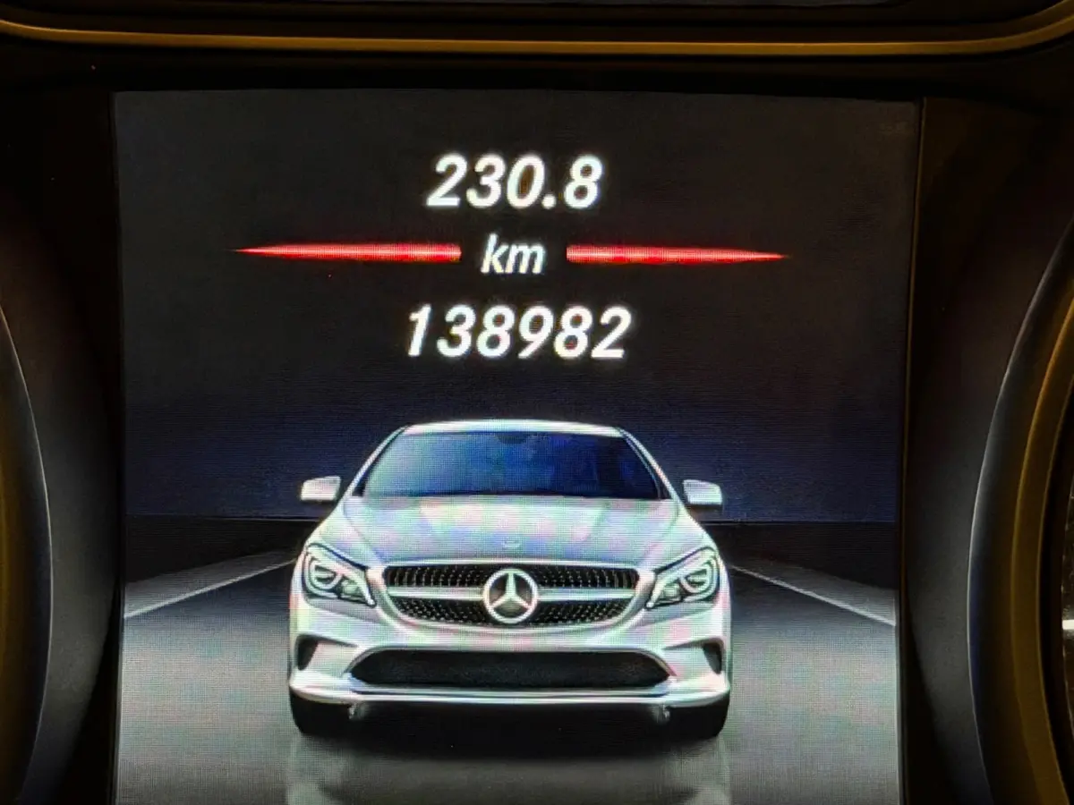 200 Prestige Aut LED Navigatie PDC