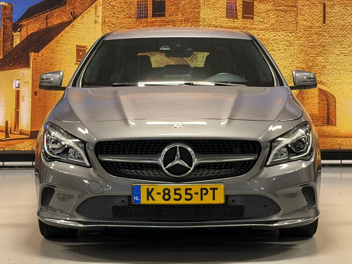 200 Prestige Aut LED Navigatie PDC