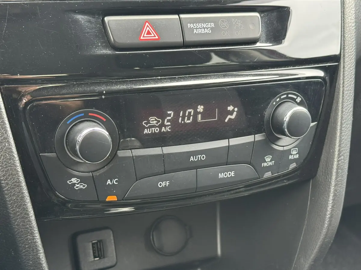 1.4 Boosterjet Select Smart Hybrid Trekhaak Led Carplay Adaptive cruise Climate control Camera