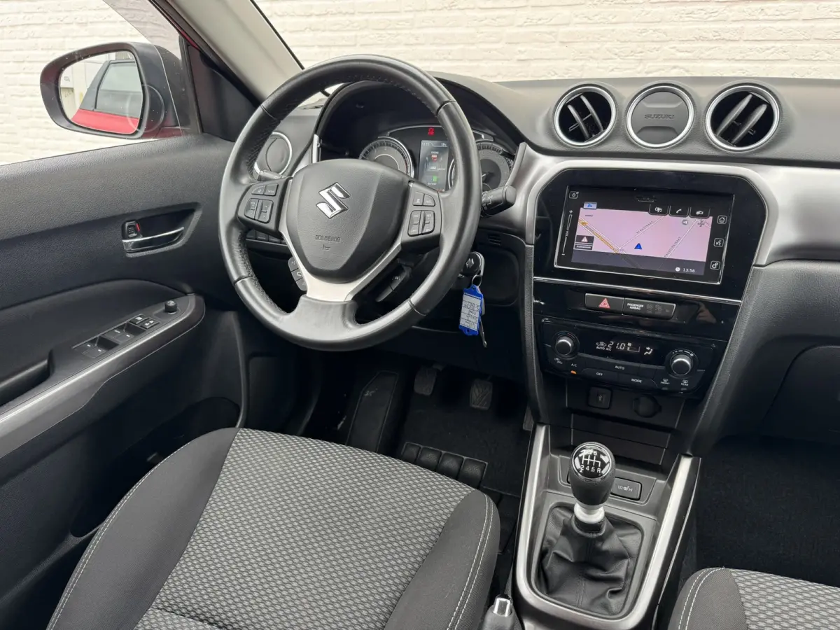 1.4 Boosterjet Select Smart Hybrid Trekhaak Led Carplay Adaptive cruise Climate control Camera