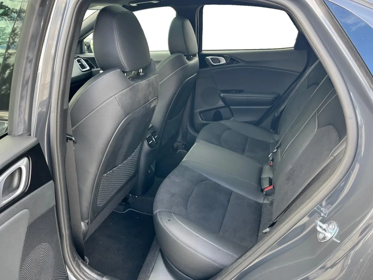 1.5 T-GDi GT-Line | *DEMO Direct leverbaar* |  Navi | Clima | Adaptive Cruise | Panoramdak | Stoel-/Stuurverwarming | Elektr. Achterklep | Apple Carplay