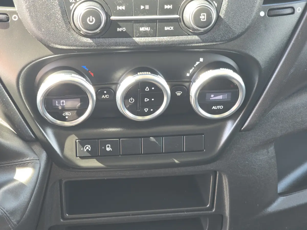 35S14V 2.3 352L H2 - 140 Pk - Euro 6 - Airco - Cruise Control