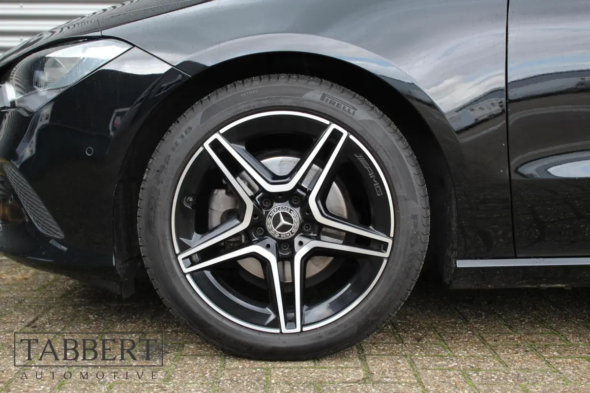 180 Business AMG Zwart