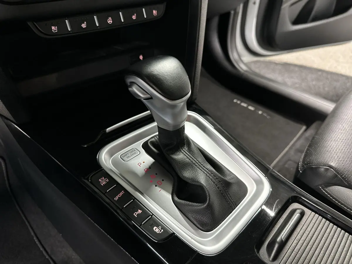 1.6 GDi PHEV ExecutiveLine Automaat | Leder | Pano | SOH 95.5%