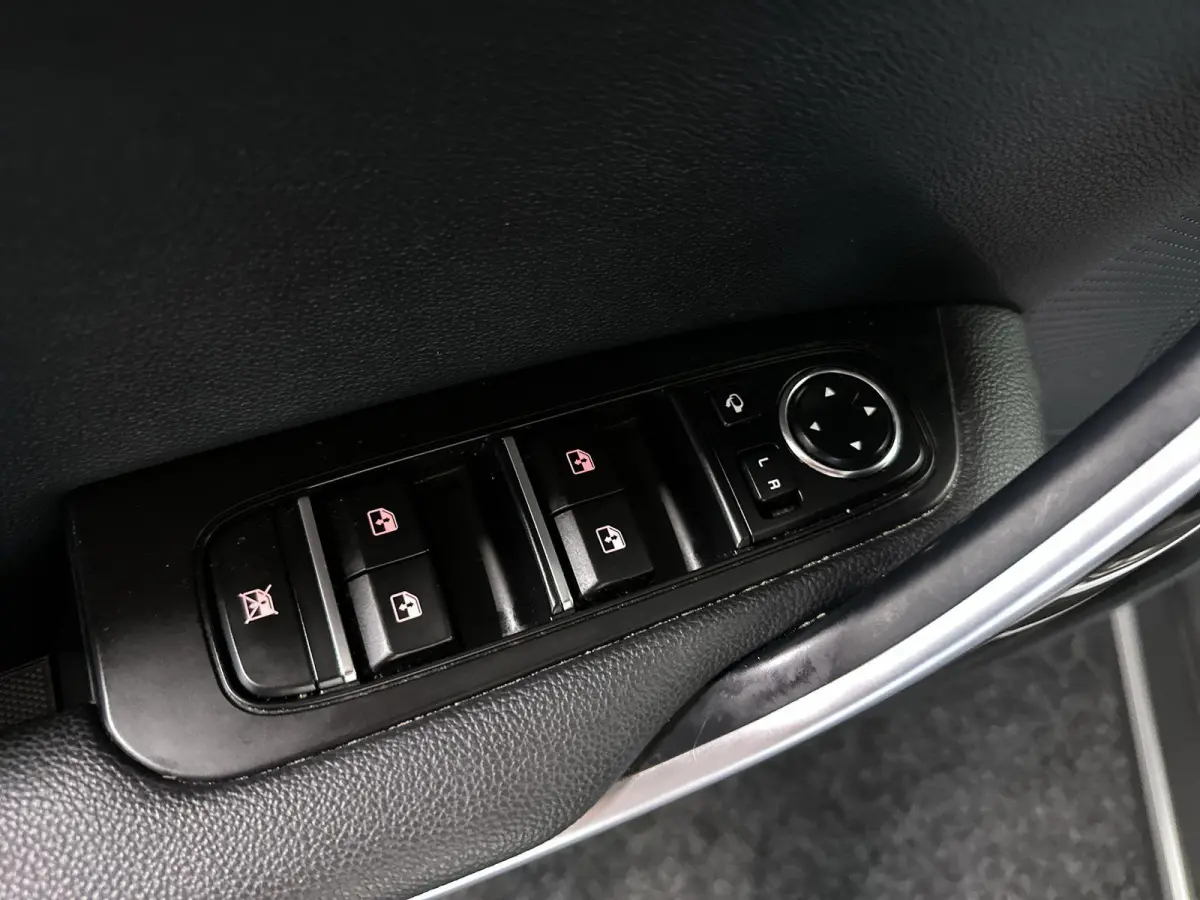 1.6 GDi PHEV ExecutiveLine Automaat | Leder | Pano | SOH 95.5%