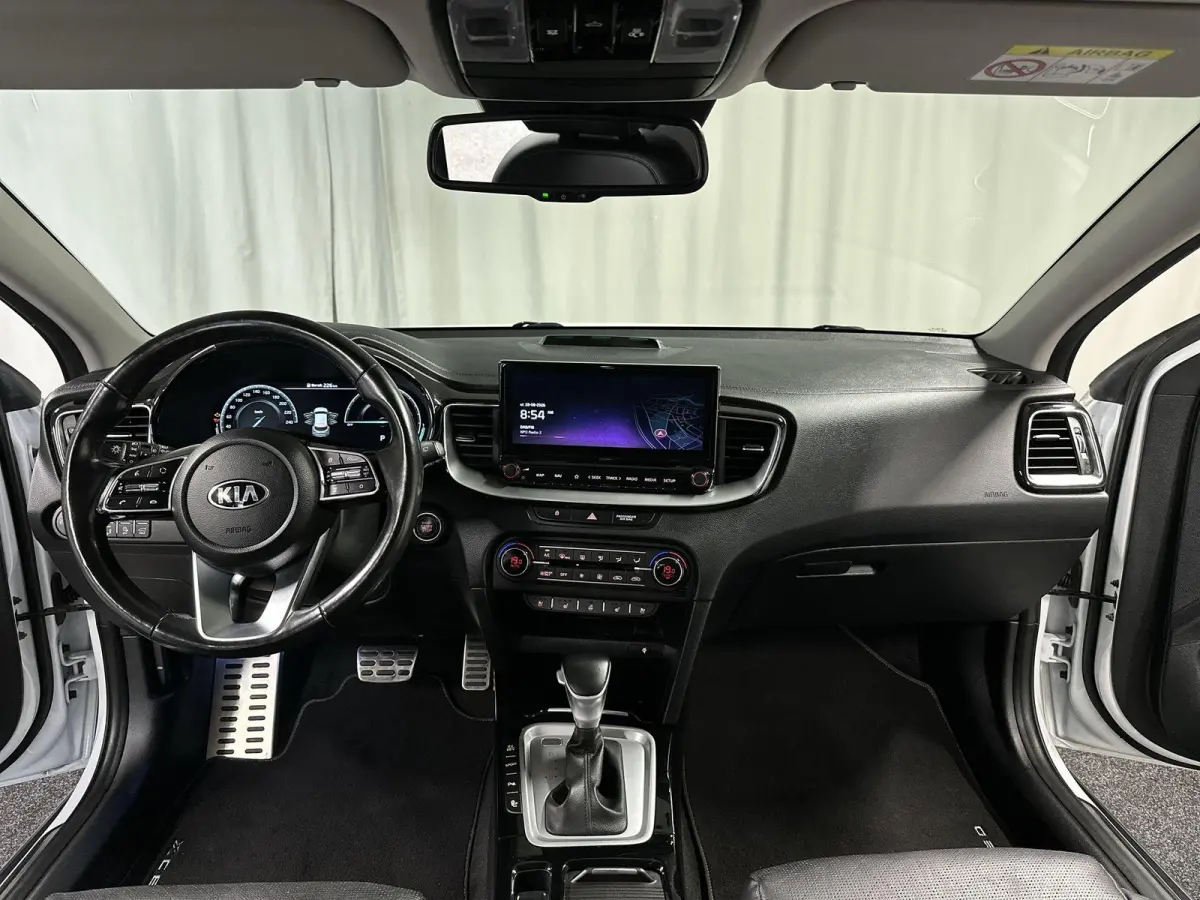 1.6 GDi PHEV ExecutiveLine Automaat | Leder | Pano | SOH 95.5%