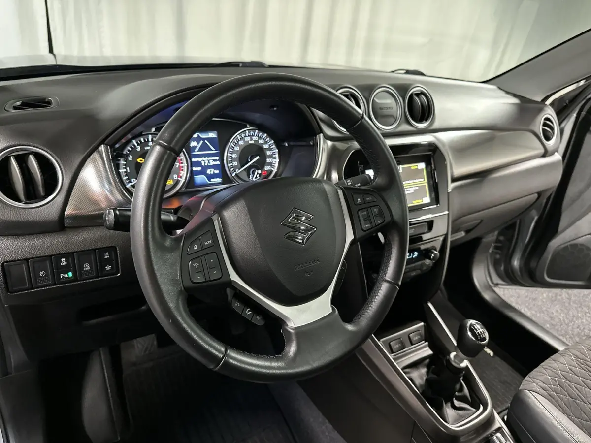 1.4 Boosterjet Style Smart Hybrid Navi | Pano | Camera