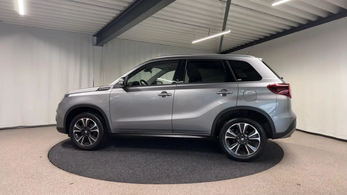 1.4 Boosterjet Style Smart Hybrid Navi | Pano | Camera