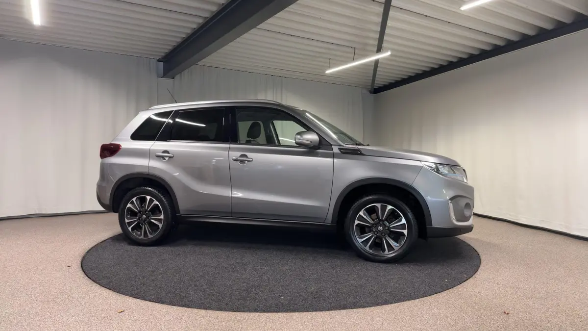 1.4 Boosterjet Style Smart Hybrid Navi | Pano | Camera