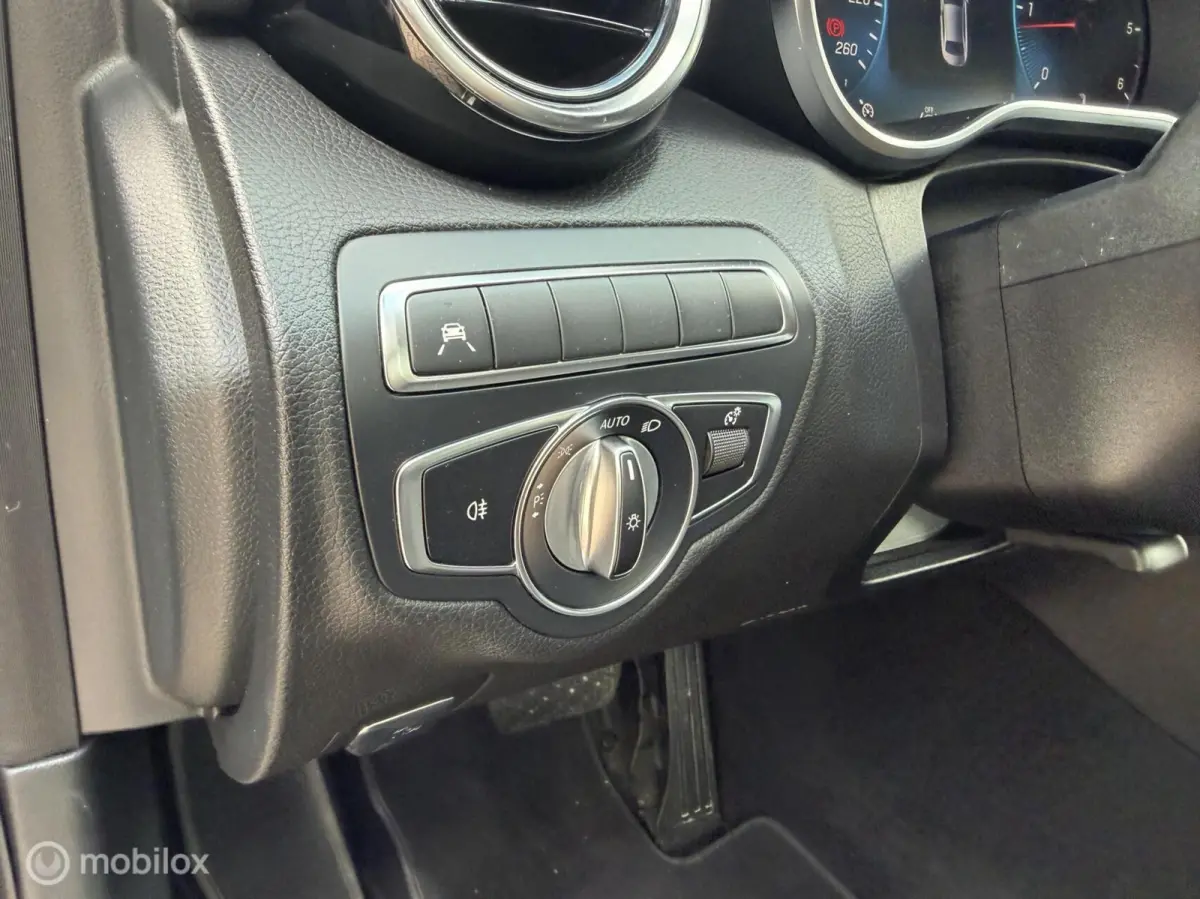 220D Premium Plus Pack
